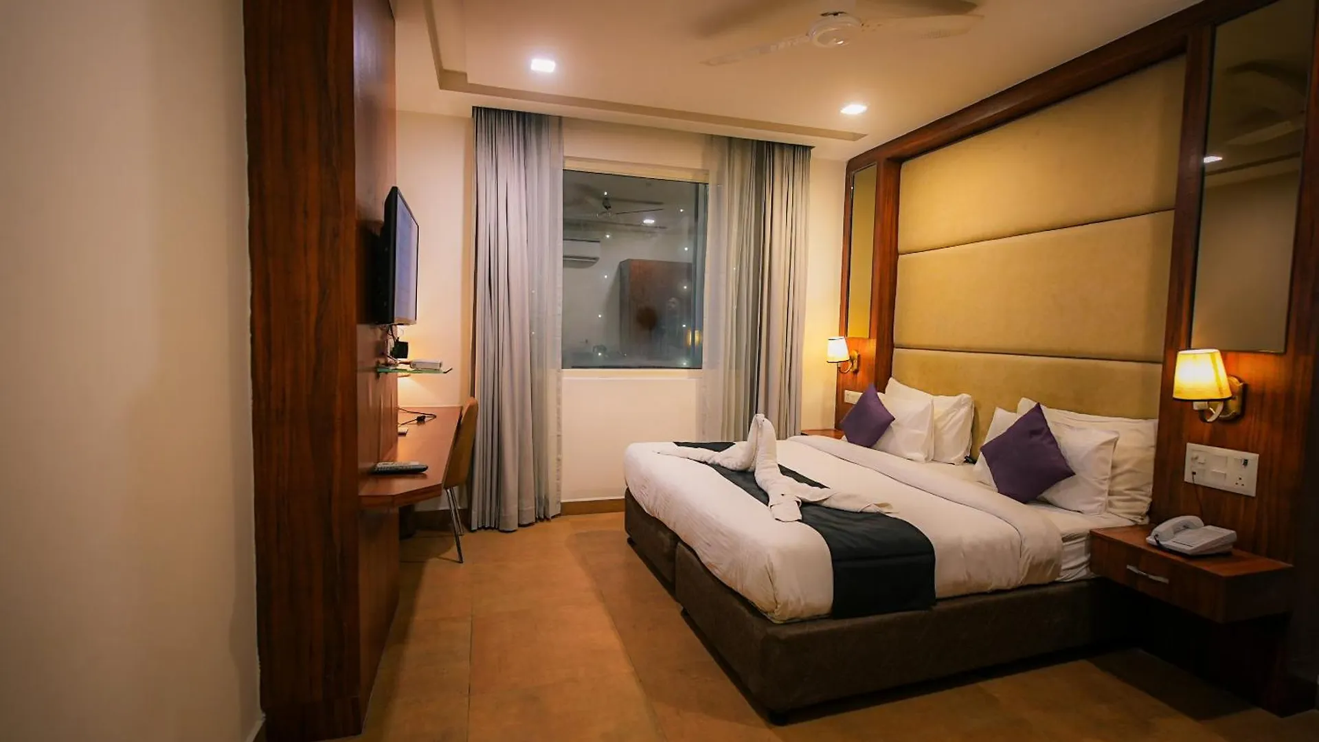 Dazzling Hotel Agra  4*, Agra (Uttar Pradesh)