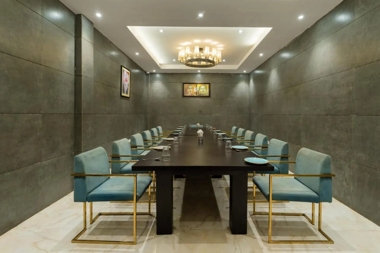 Dazzling Hotel Agra  Agra (Uttar Pradesh)