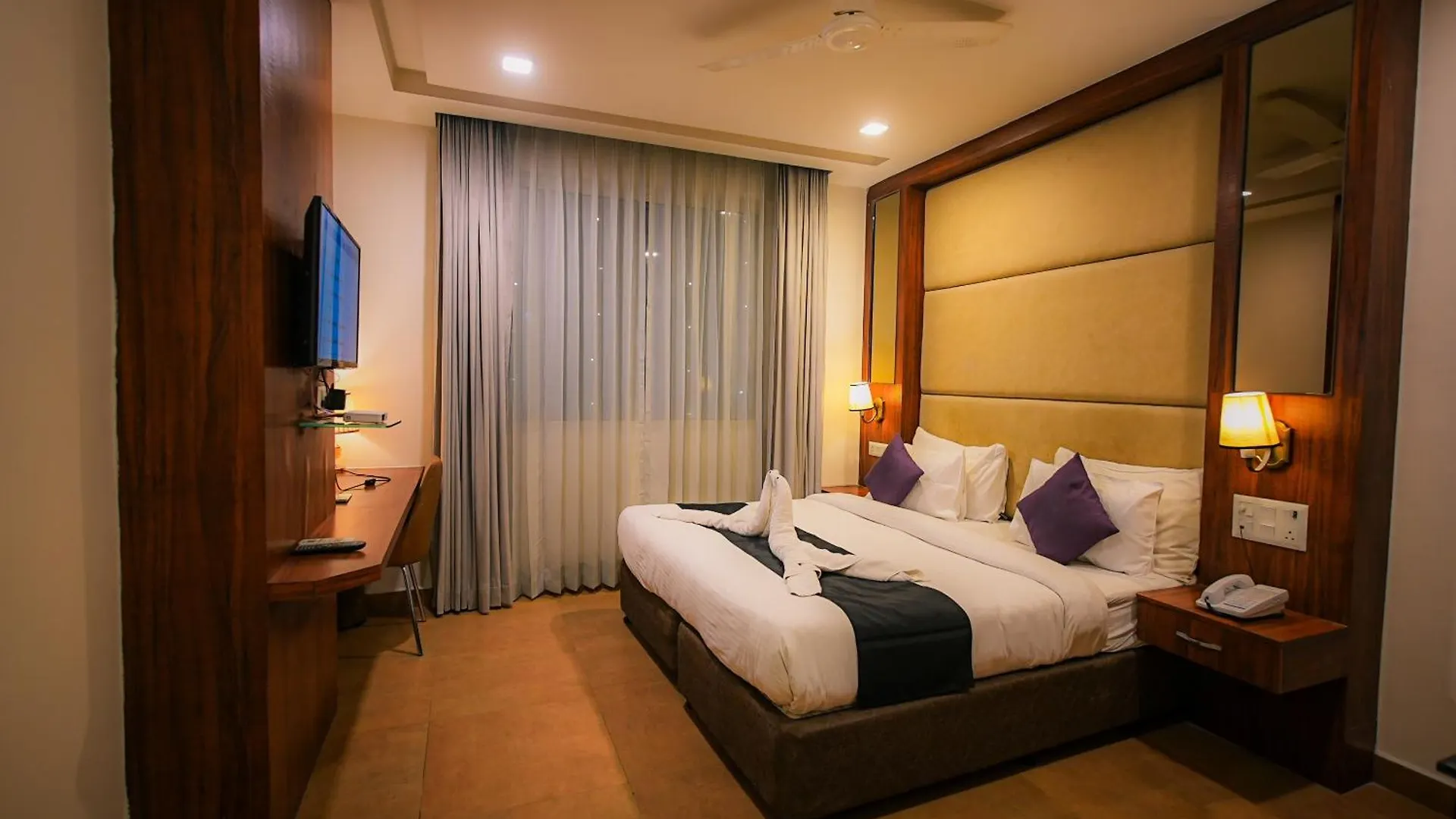 ****  Dazzling Hotel Agra  India